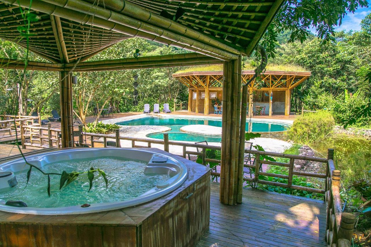 Banana Bamboo Ecolodge Ubatumirim エクステリア 写真