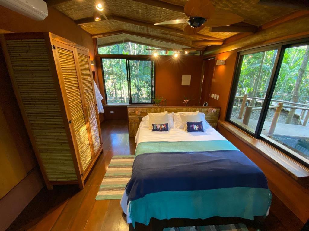 Banana Bamboo Ecolodge Ubatumirim エクステリア 写真