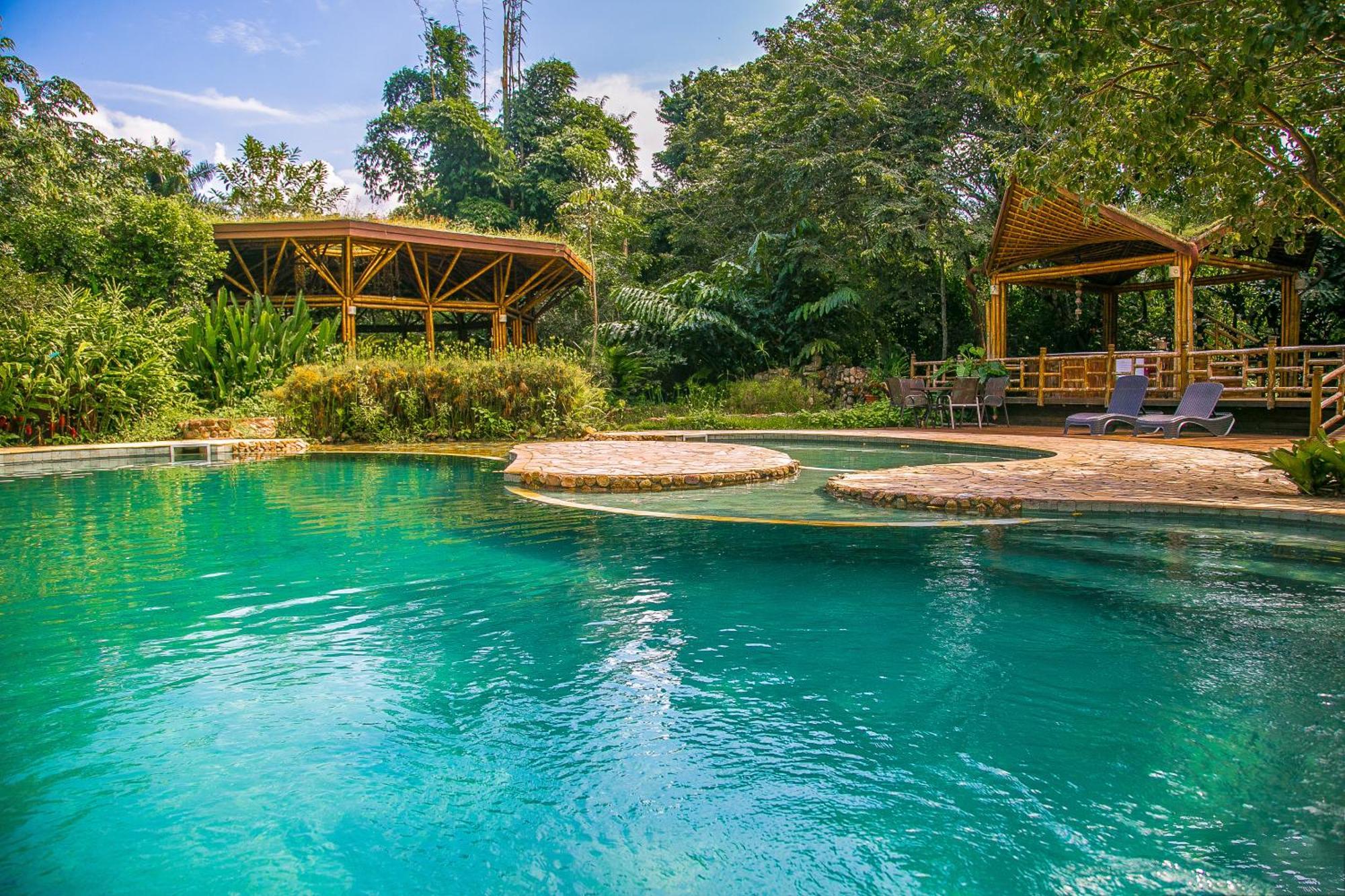 Banana Bamboo Ecolodge Ubatumirim エクステリア 写真